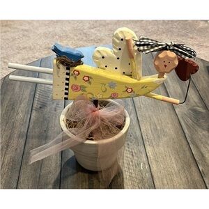 Lyon Heart Wooden Painted Angel Decorative Planter 10 X 10